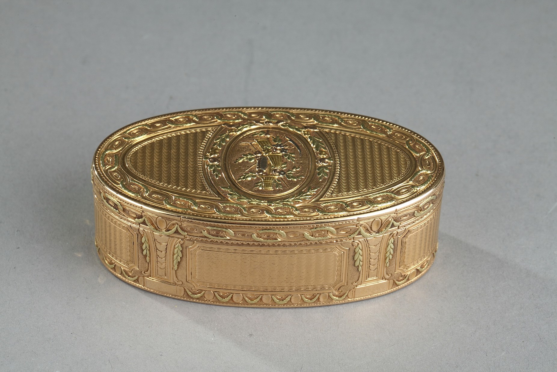 Louis XVI Gold snuffbox, 18th century